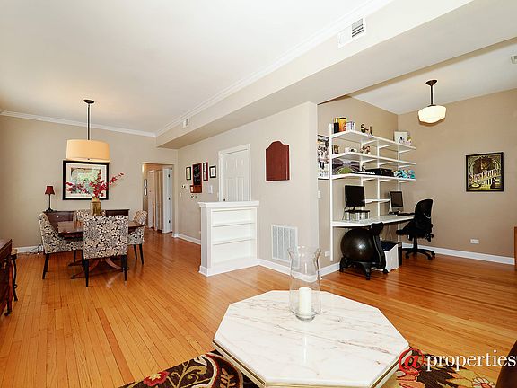 Living Room/Dining Room