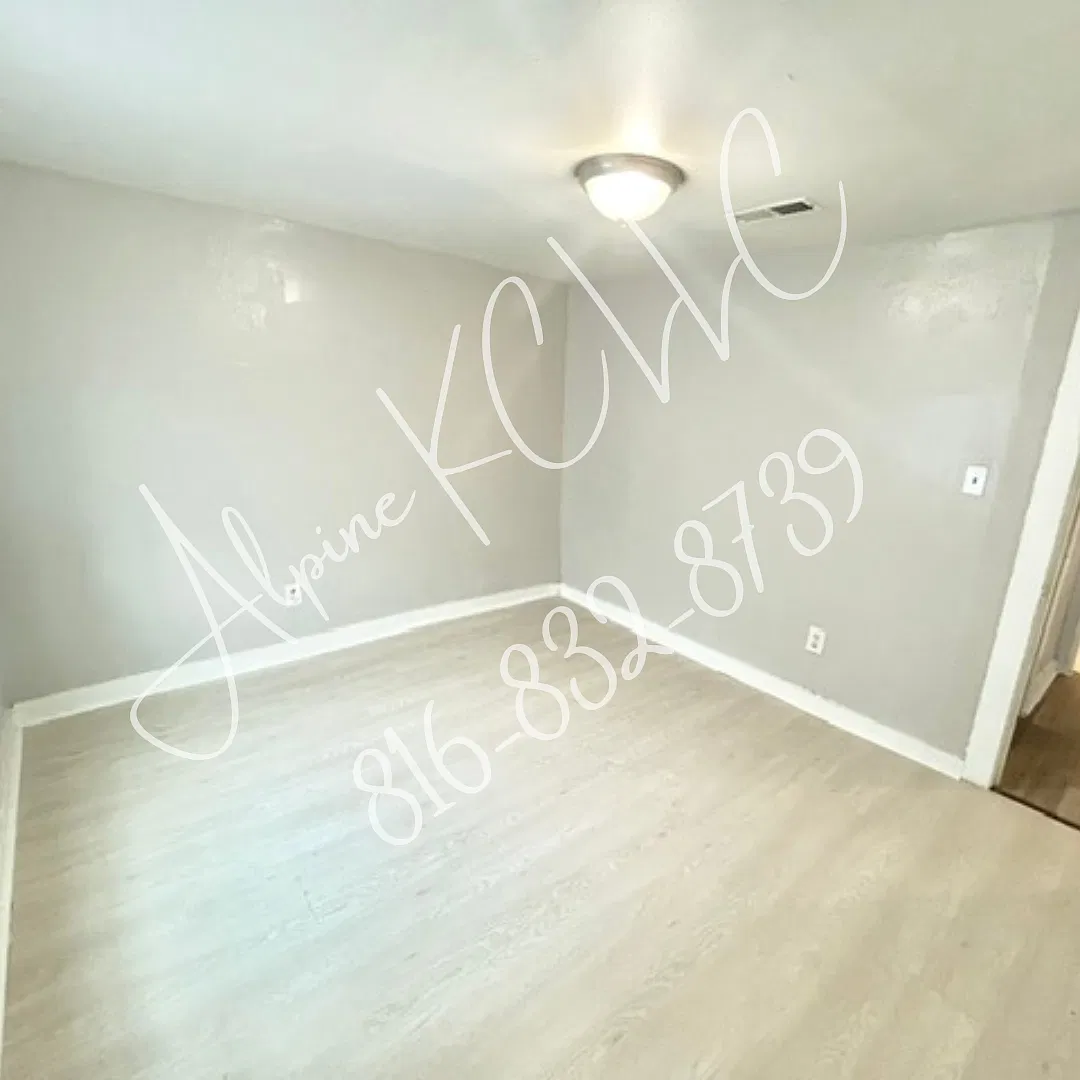 2 bed, 840 sqft, $895 — Photo 2