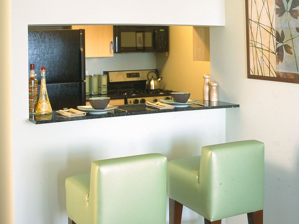 2nd image of 561 10th Ave APT 7F