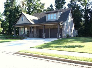 615 Southern Trace Pkwy, Leeds, AL 35094