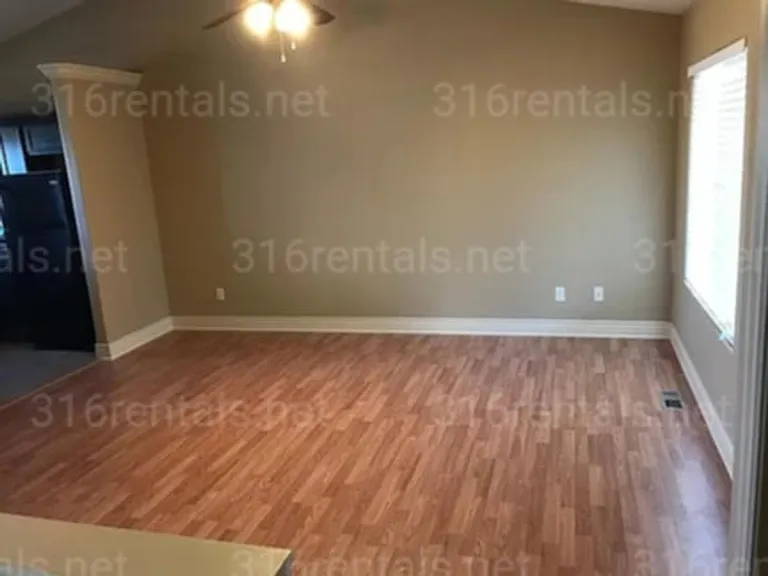 8462 E Granite Ct — Photo 2
