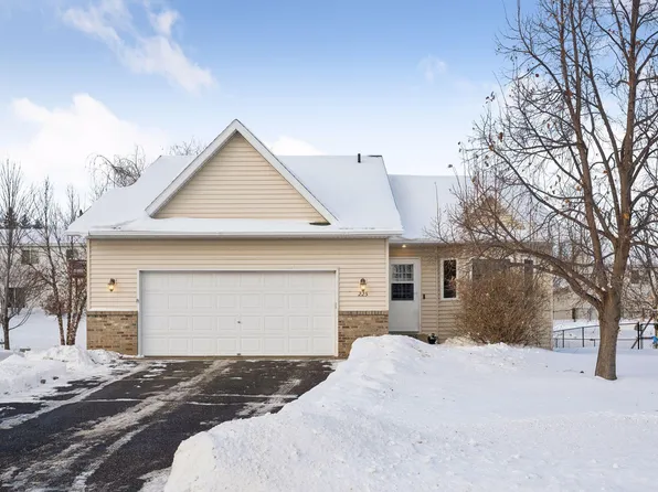 225 18th Ave SE, Saint Joseph, MN 56374