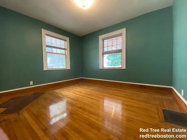 26 Kilsyth Rd #1, Brookline, MA 02445