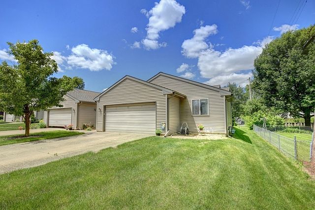 1st image of 1801B Glenwood Oaks Ct