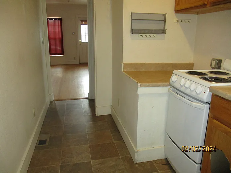 1102 Main St — Photo 7