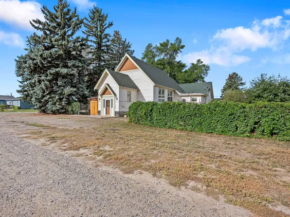 202 Loveland Ave, Edgar, MT 59026