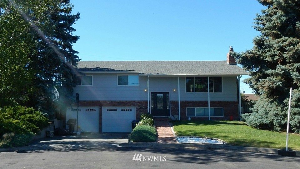 1st image of 1139 E Hill Place
