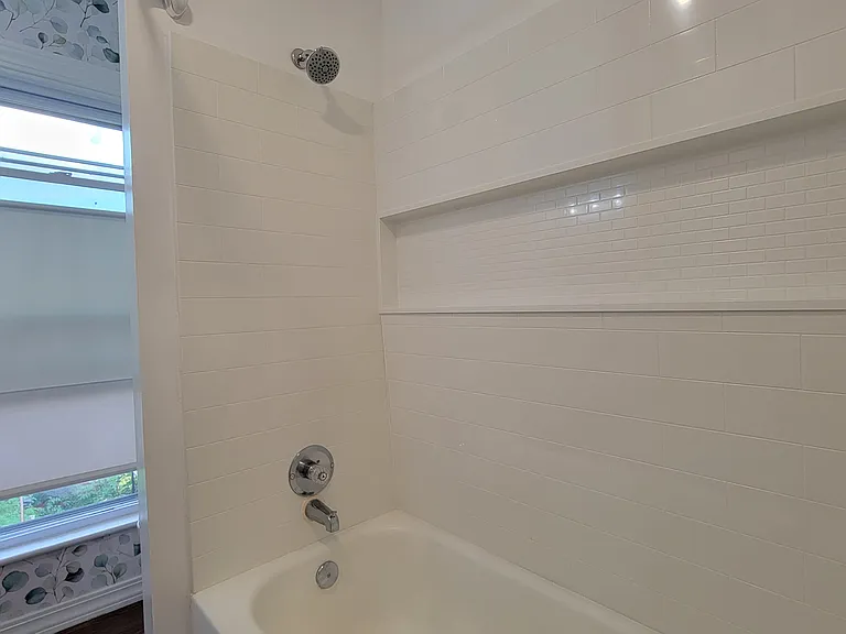 83 18th St #2 — Photo 10