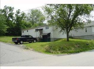 122 Brown Ave, Grapeville, PA 15634