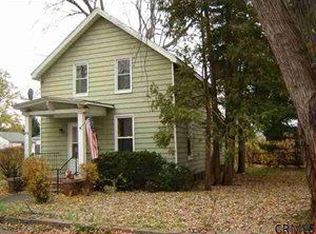 27 Lily St, Albany, NY 12205