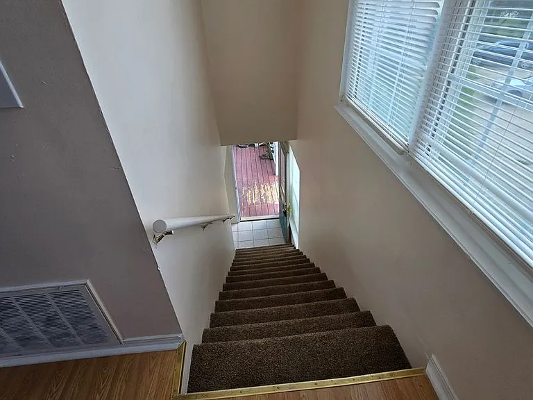 712 Connor St #B — Photo 14