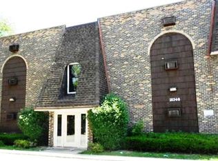 18340 Glen Oak Ave APT 1C, Lansing, IL 60438