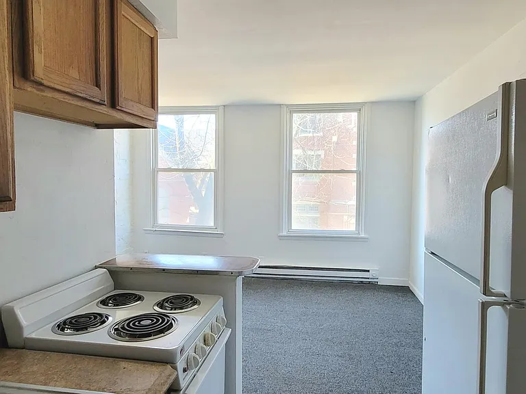 810 Coal St #2A — Photo 11