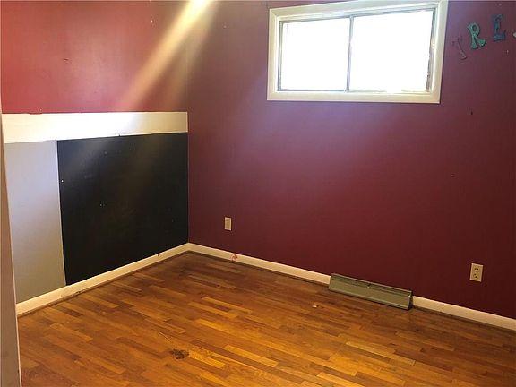 4th image of 1221 Quinella Dr