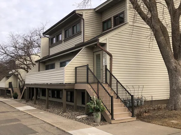 8928 Neill Lake Rd #105, Eden Prairie, MN 55347