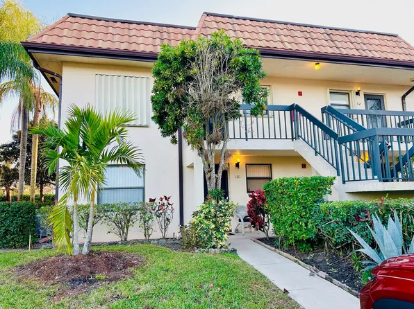 7214 Golf Colony Court #101, Lake Worth, FL 33467