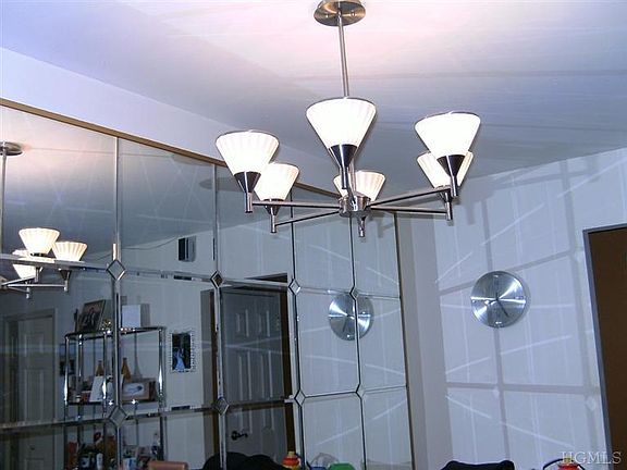 2nd image of 332 Palisade Ave APT D1