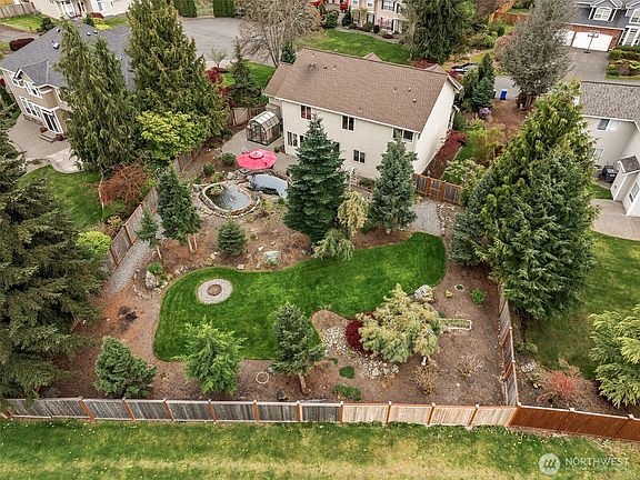 4th image of 8215 204th Avenue Ct E