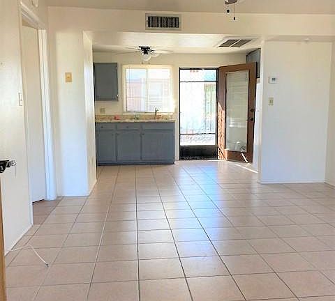 4th image of 402 S Paseo Quinta APT B