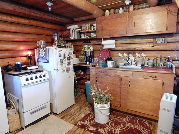 5th image of 626 Juniper Dr