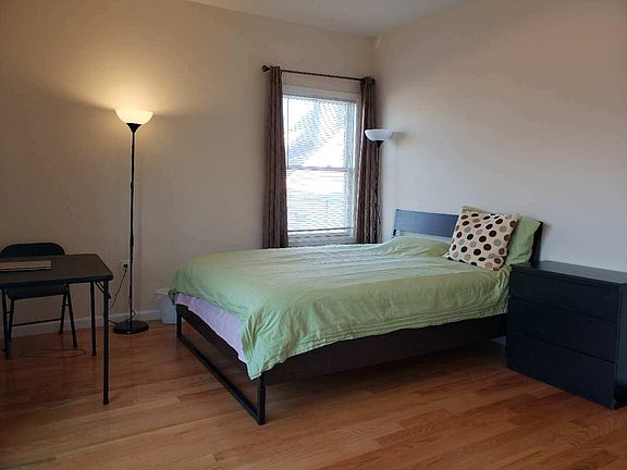 3rd image of 175 Ege Ave #2
