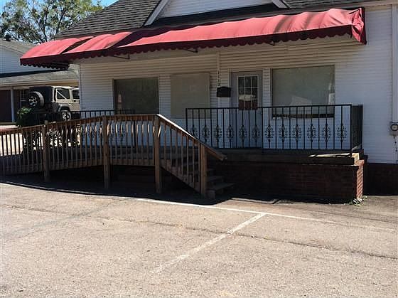 1st image of 1113 W Main St