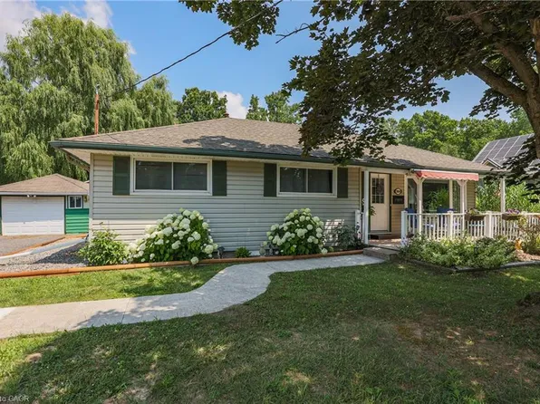 1954 Grayson Ave, Fort Erie, ON L2A 5M4