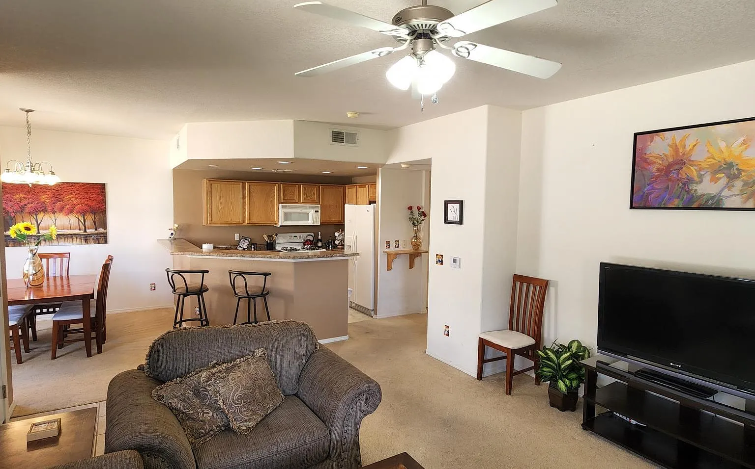 3 bed, 1235 sqft, $2,325 — Photo 1