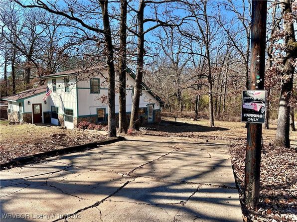 306 Ellis Loop, Pocola, OK 74902