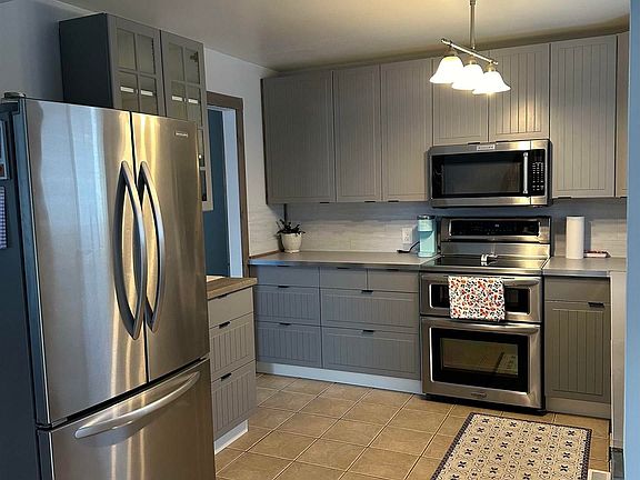 5th image of 4839 51st St