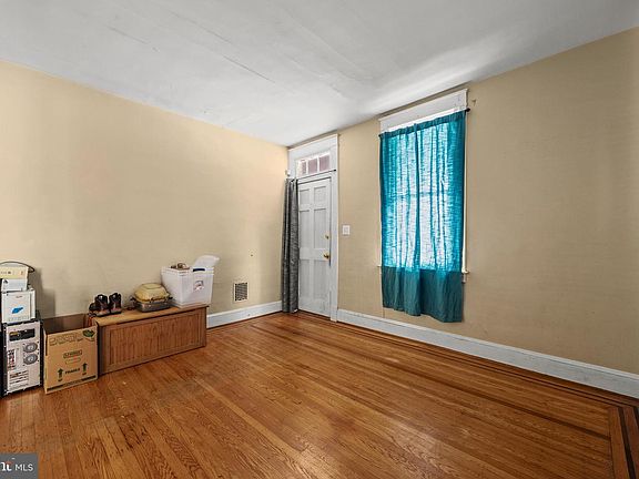 5th image of 52 N Prospect Ave