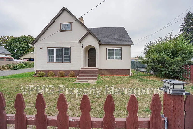 2901 Fruit Valley Rd