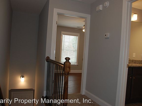 4th image of 286 Savannah Ave NE
