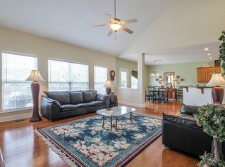 221 Springhaven Ct, Nashville, TN 37221