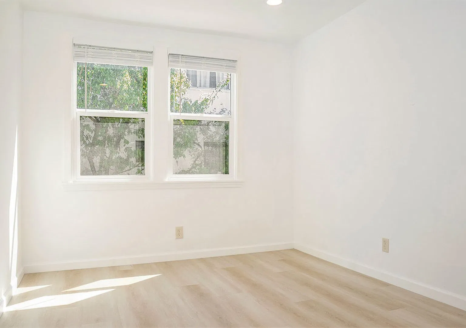 765 Taylor Ave #A - 1 bedroom | 1 bath | Lower unit — Photo 3