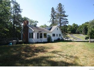 75 Oxford Rd, Chester, NY 10918
