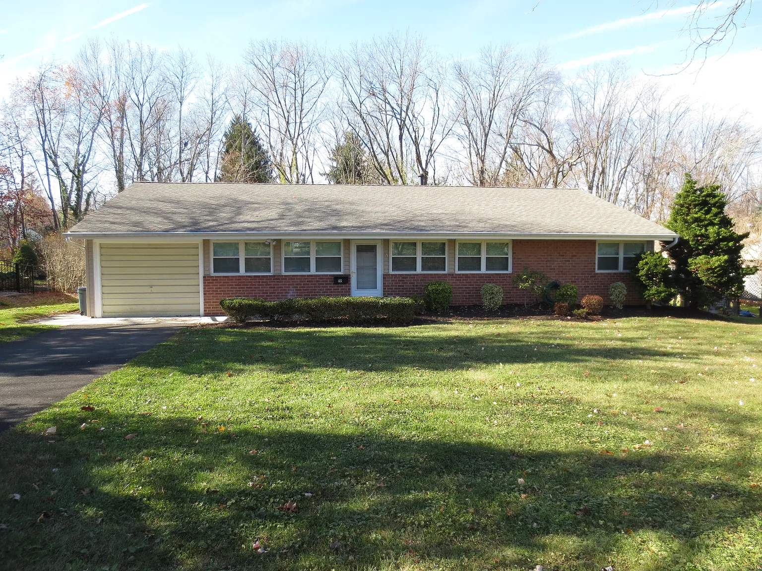 19 Cranston Rd photo 1