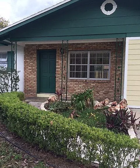 121 Burns Ave — Photo 1