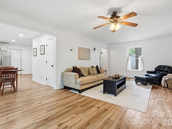 5th image of 5060 Suwarrow Cir