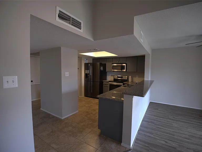 4444 Victory Dr #1208 — Photo 4