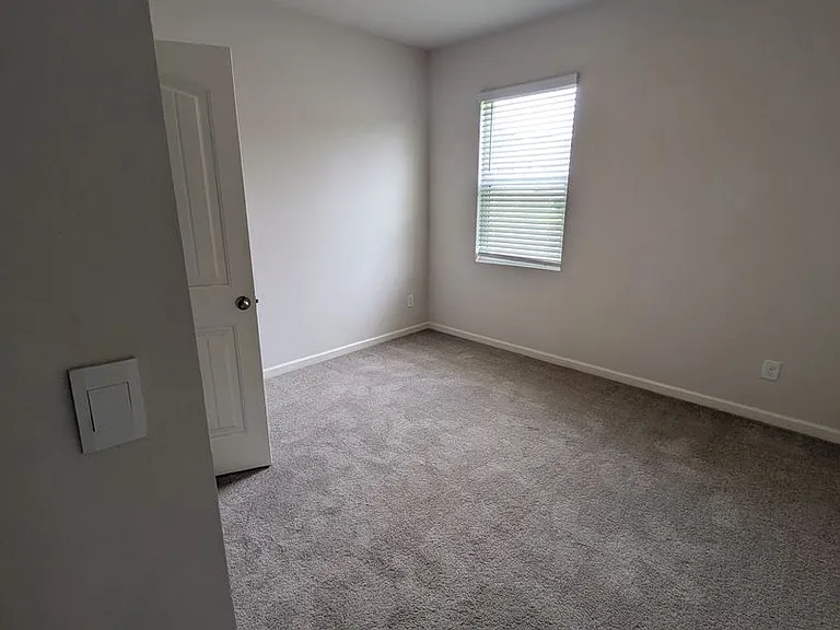 2715 Piper Dr — Photo 9