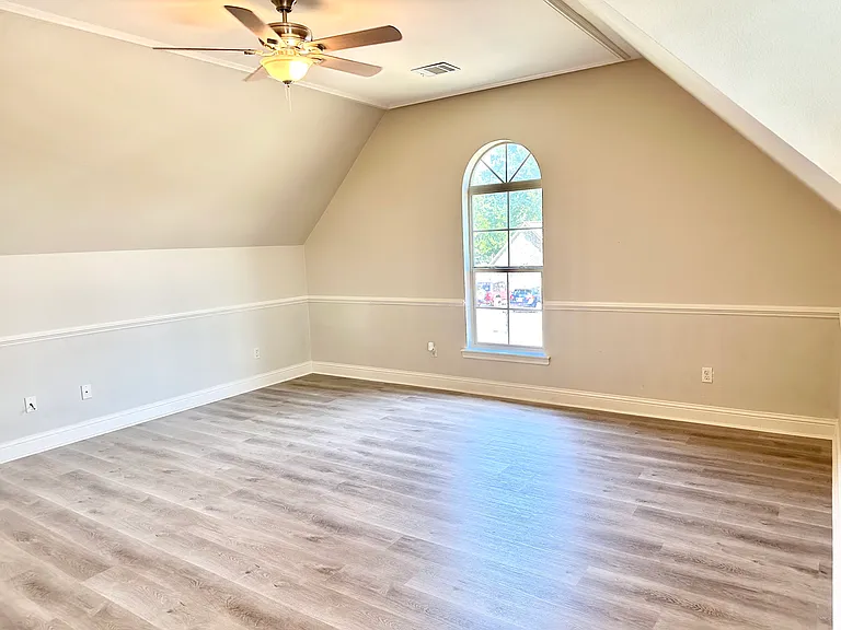 146 Lola Cir — Photo 11