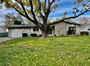 1522 Sequoia Ln, Darien, IL 60561