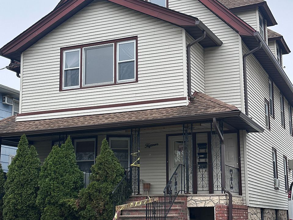 1st image of 15 Malone Ave Floor 3