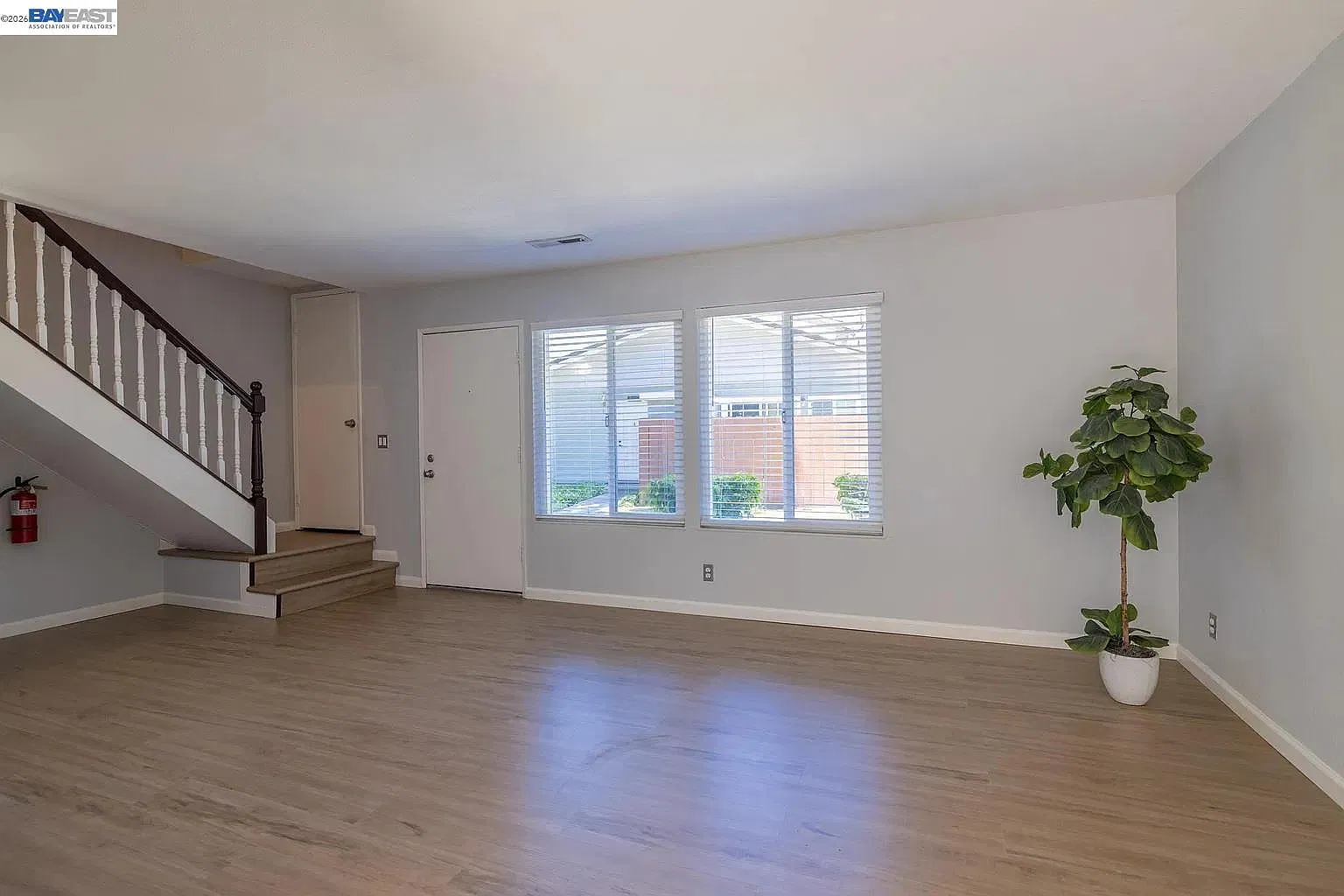 5 bed, 1132 sqft, $3,500 — Photo 4