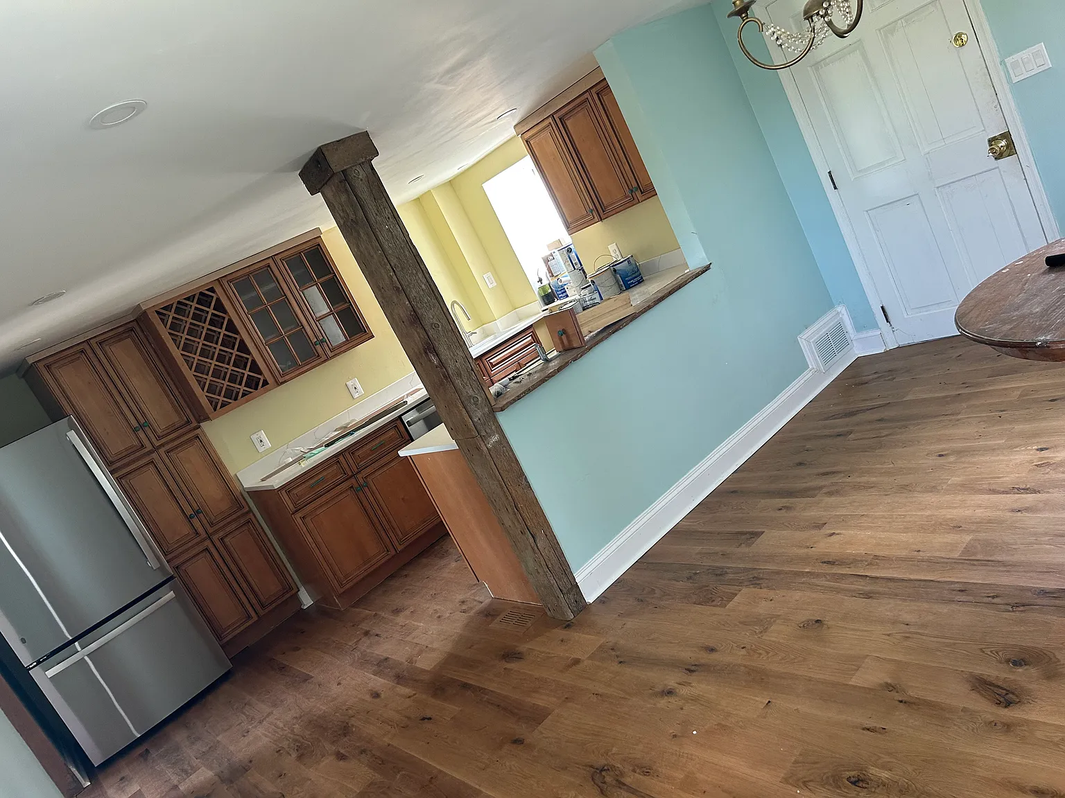 2 bed, 1.5 bath, 1800 sqft, $2,800 — Photo 3
