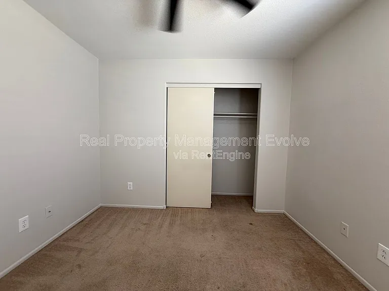 2340 E Derringer Way — Photo 18
