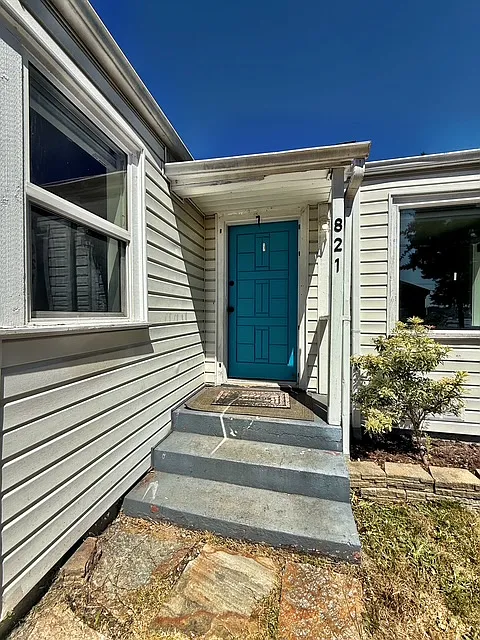 821 South Summit Avenue - 1 — Photo 2