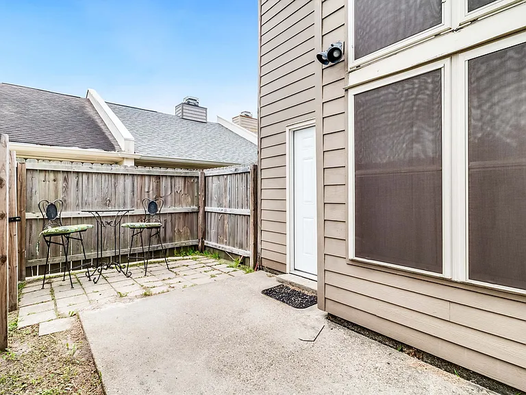 210 Long Plantation Blvd #D — Photo 14
