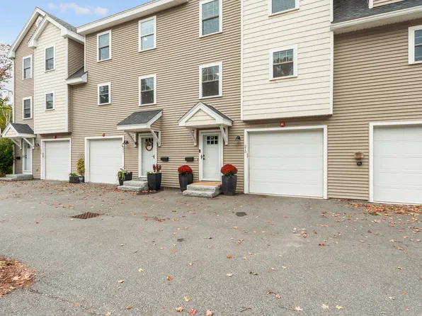 215 Main St #3, Maynard, MA 01754
